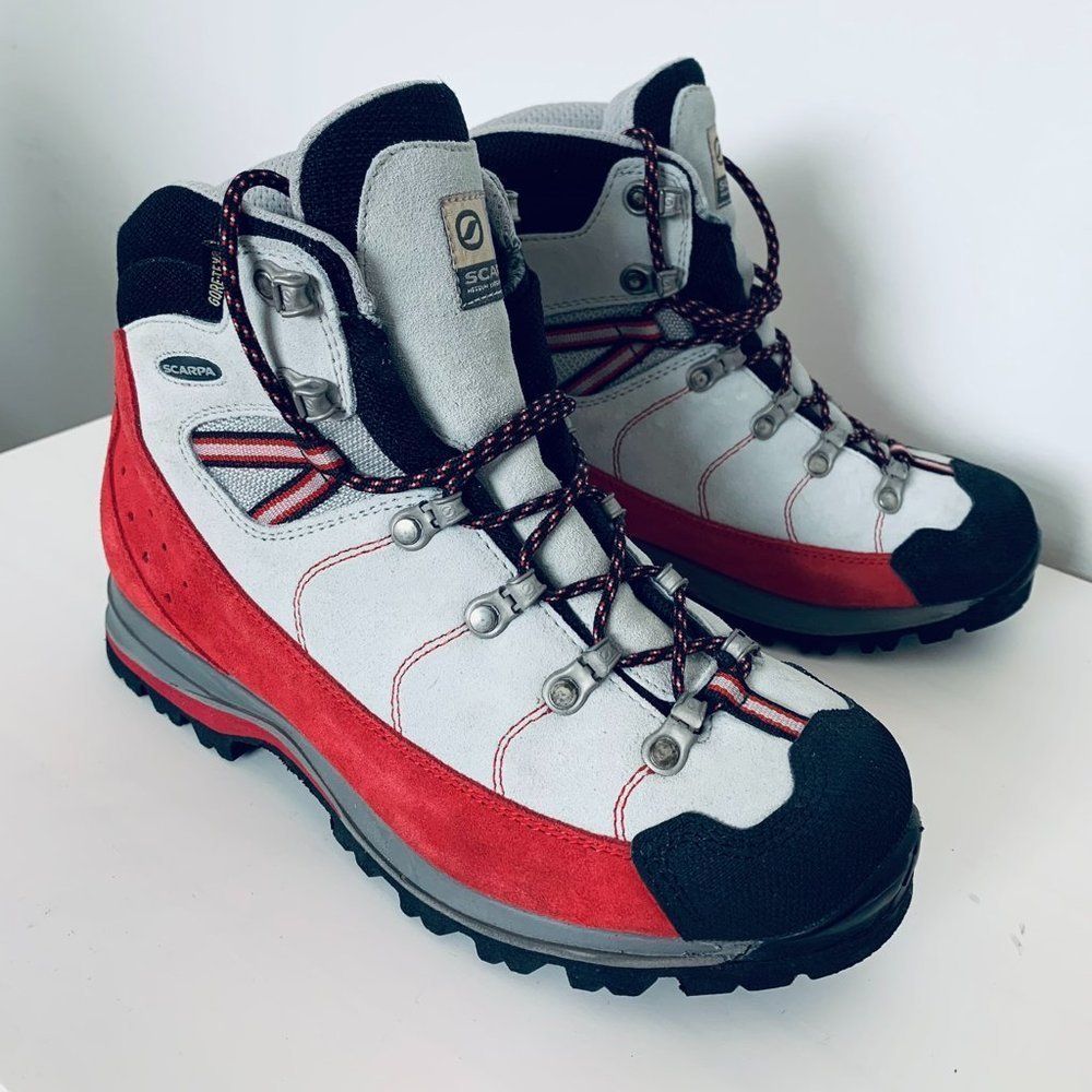 Scarpa Mustang Boot Hiking & Mountaineering Boot - NWOT Size 6 1/3 M 7 1/3 W